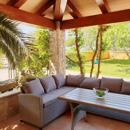 Luxus-app Marin - Terrasse- Garten- Grillplatz- By Interhome