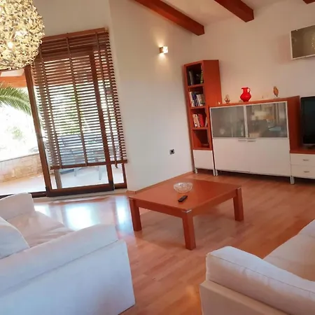 Appartement Luxus-app Marin - Terrasse- Garten- Grillplatz- By Interhome Pomer